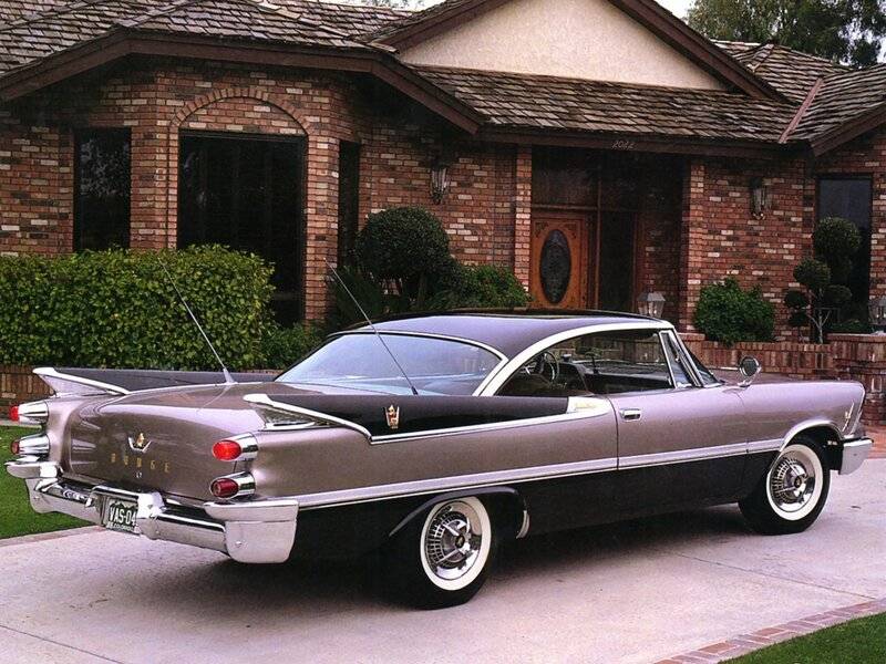 1959_Dodge_Custom_Royal_Lancer_hardtop_coupe_rear_view_Chrysler_Archives_3.jpg