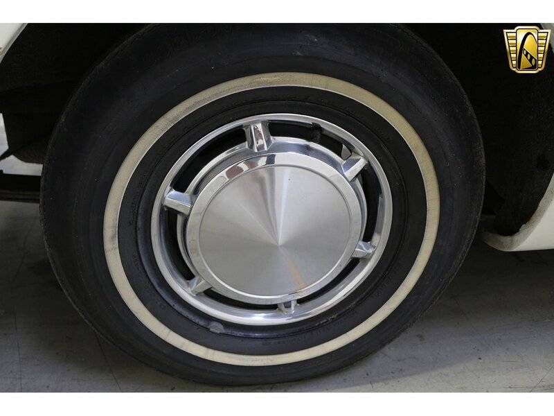 1962 Plymouth Valiant wheelcover.jpg