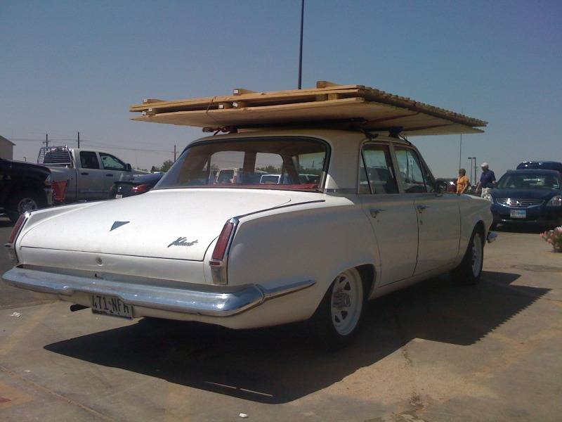1964 Valiant w roof rack.jpg