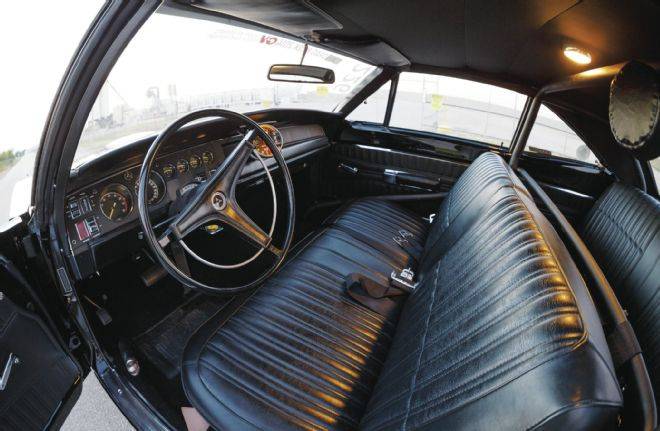 1968-dodge-super-bee-interior.jpg