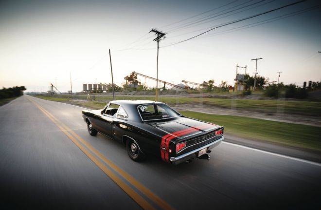 1968-dodge-super-bee-on-the-road-rear.jpg