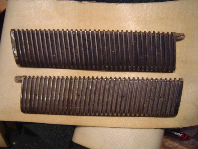 1968 rocker trim gills.JPG