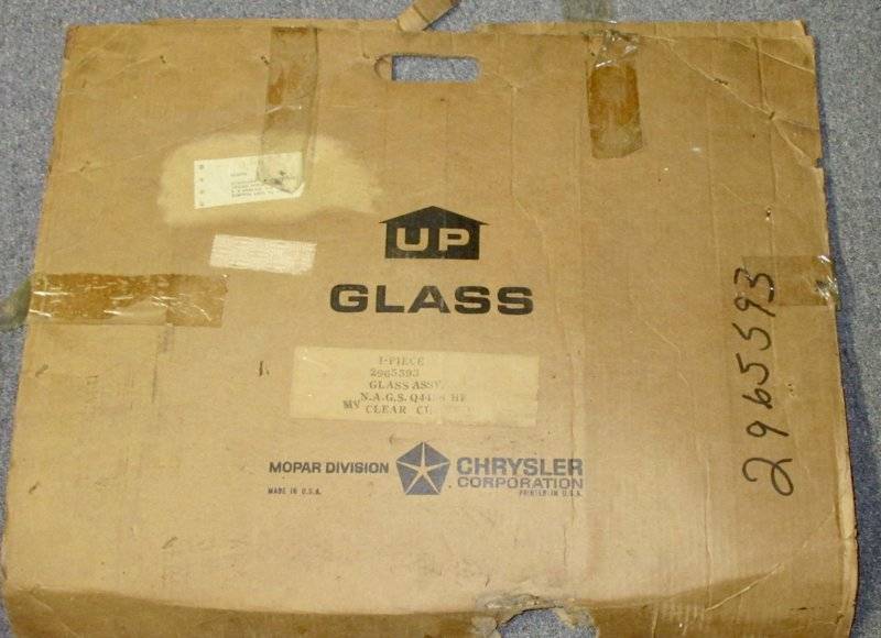 1970-72 Plymouth Duster Left Quarter Window PN 2965593.jpeg