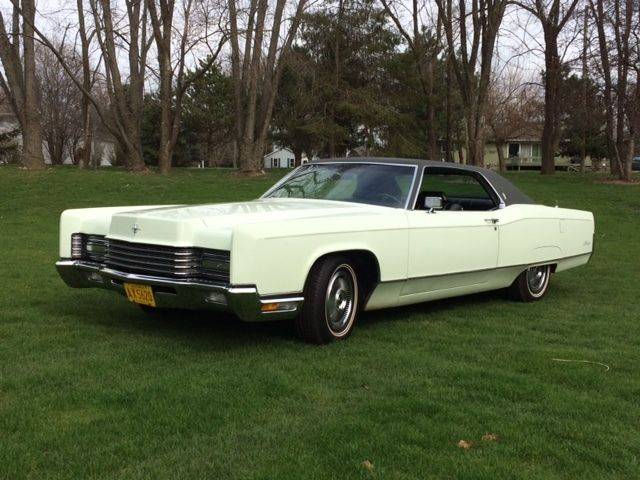 1970-lincoln-continental-coupe-not-a-mark-iii-1.jpg
