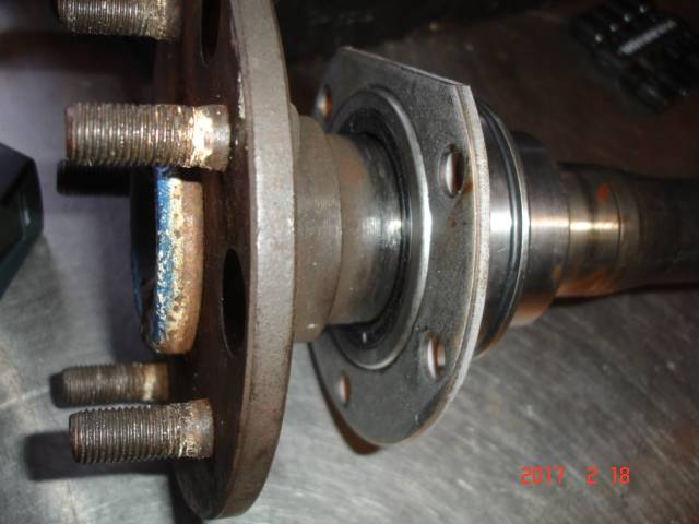 2017-02-18 axle bearings 011.JPG