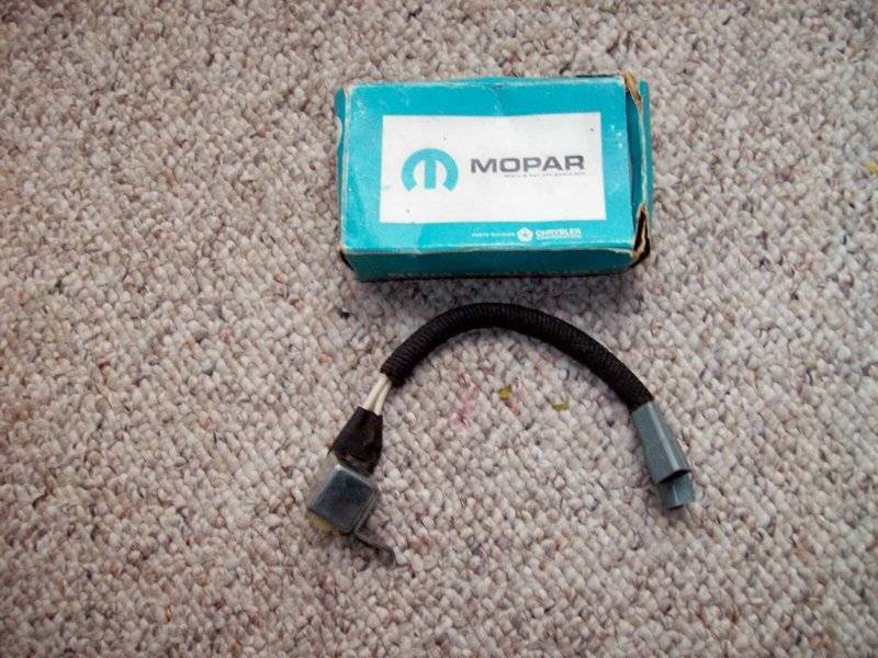 2019 Mopar Reverse Light Switch1.jpg