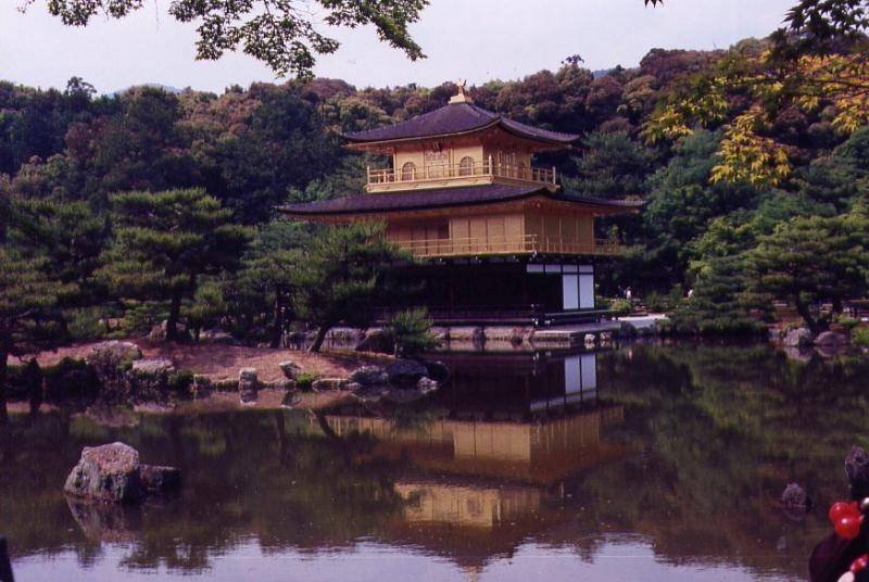 21-Kinkakuji,  covered with gold leaf, Kyoto.jpg