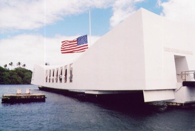 23--USS Arizona memorial at Pearl Harbour O'ahu.jpg