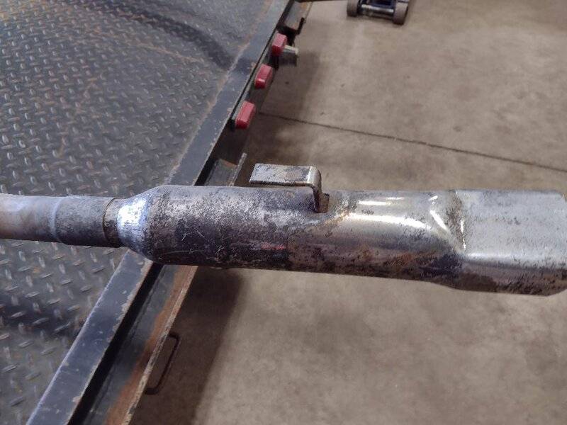 383 tail pipe with NOS tip.jpg