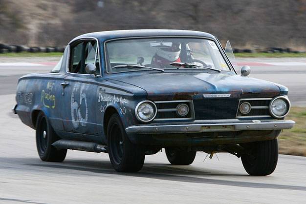 65+Plymouth+Barracuda+17+1960s+Detroit+Cars+in+the+24+Hours+of+LeMons1416609901.jpg