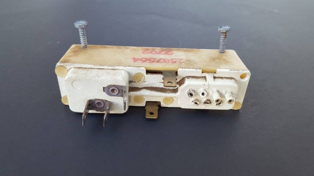 66 Barra AC bezel n buttons 7.jpg