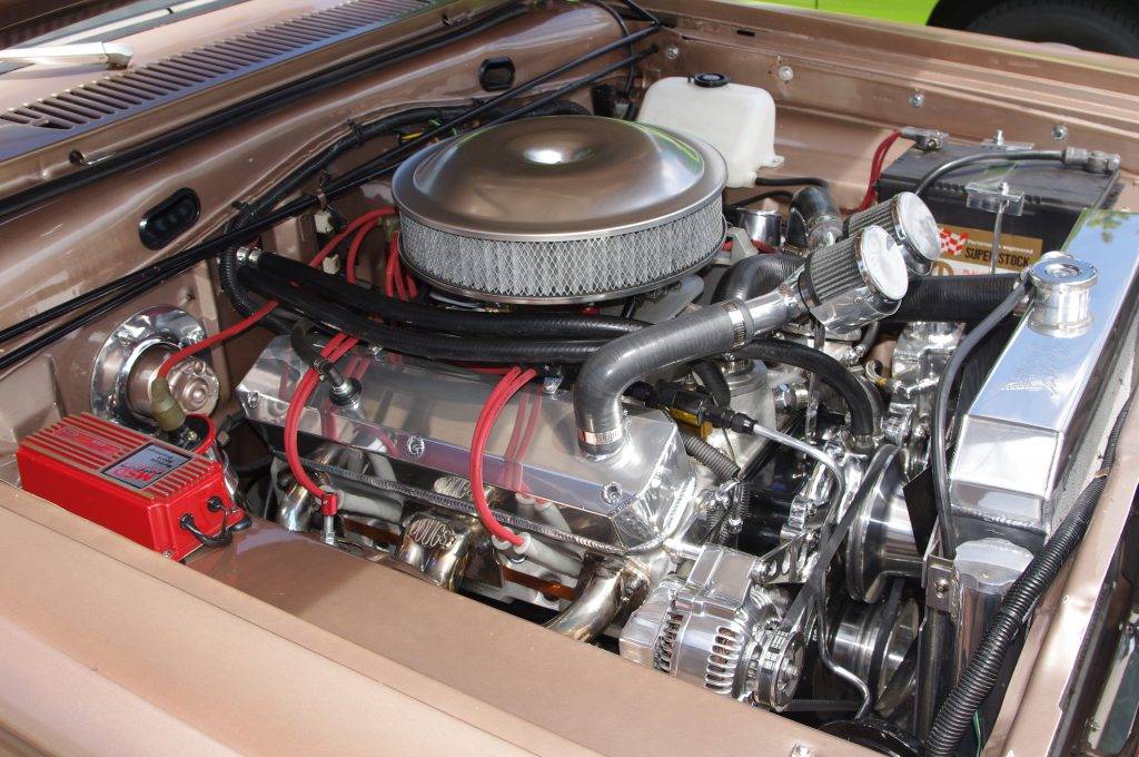 66 Cuda engine compartment.jpg