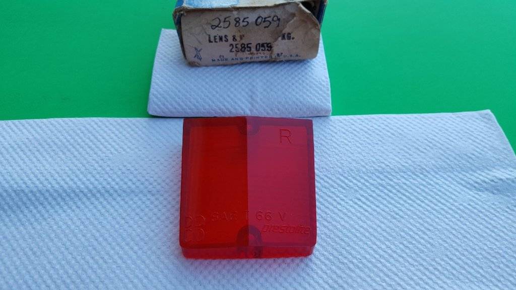 66 Cuda lower right lens NOS 1.jpg