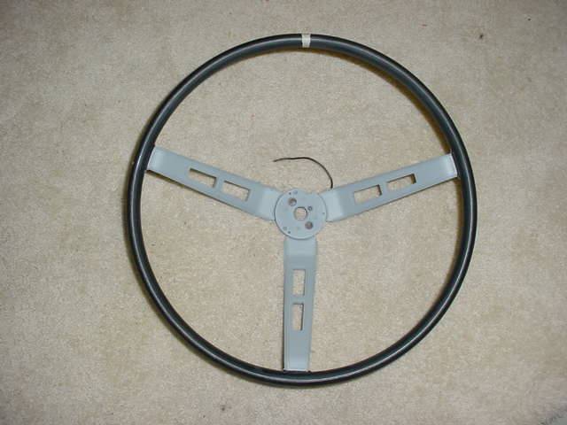 68-69 Sport steering wheel.JPG