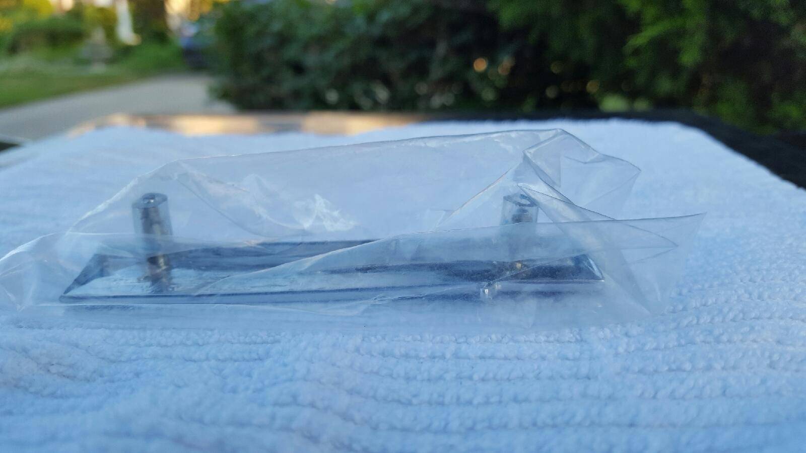 68 Cuda V8 n fish emb2.jpg