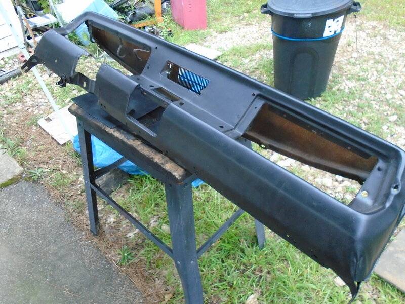 68 dash trim 63 alt 72 dart parts 024.JPG