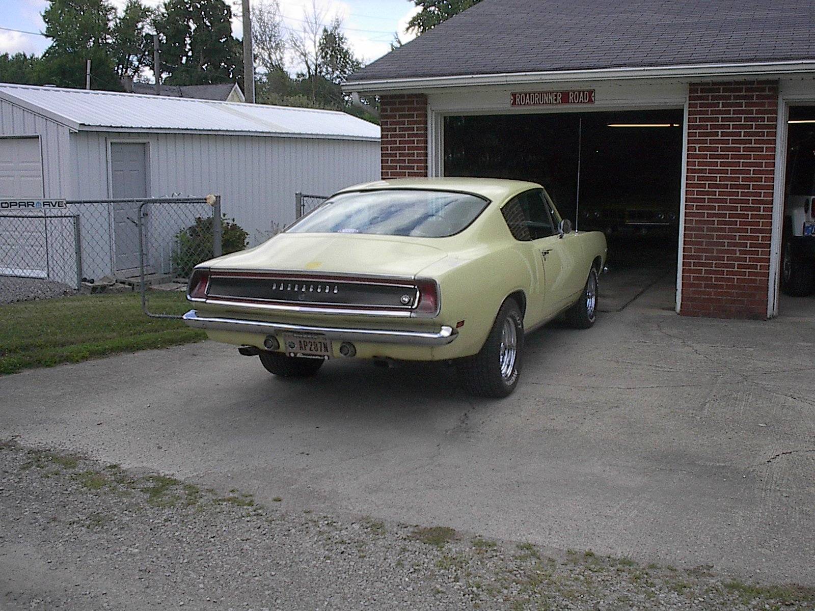 69 Barracuda S with Super Stock Springs 004.JPG