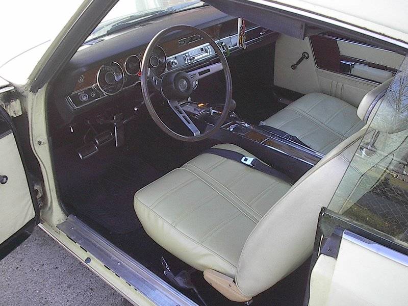 69 Formula S Interior 001.JPG