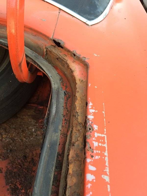 71 dart pass trunk gutter rust.JPG