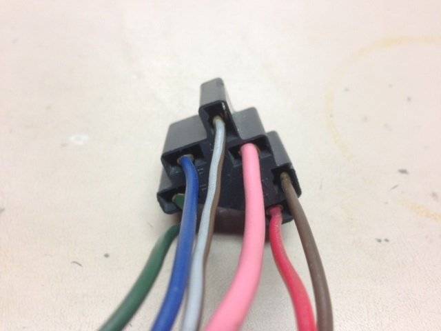 72 - 74 Wiper Socket Wiring.jpg