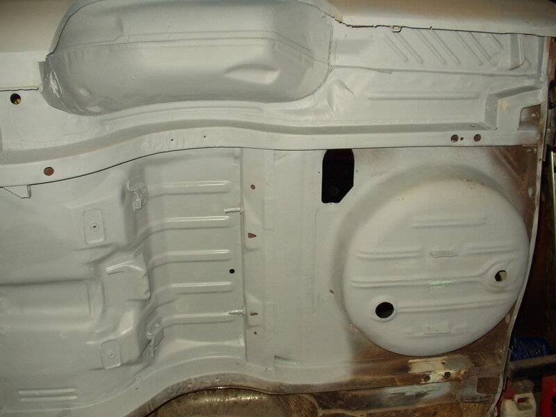 72 duster & woodgrain 003.JPG