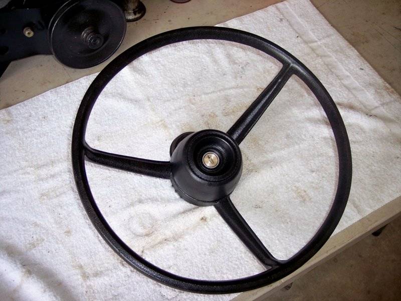 73 black steering wheel-2.jpg