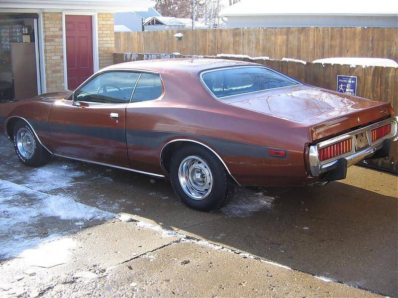 73 charger and duster 099.jpg