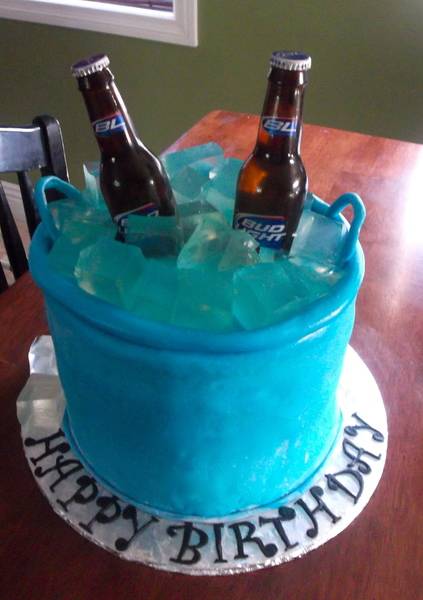 900_846955yL3y_beer-bucket-birthday-cake.jpg