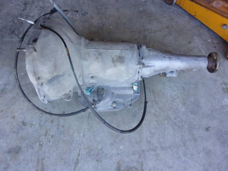 904 Transmission with parts and Ps side A pillar 010.JPG