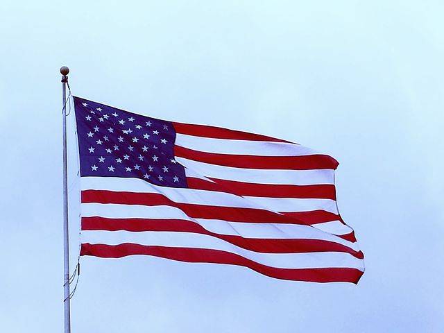 american-flag-793891__480.jpg