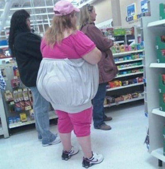 Awesome Funny People of Walmart In Weird Outfits (7).jpg