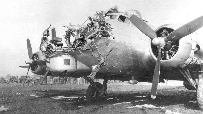 B-17_Damage_Cologne-1280x720.jpg