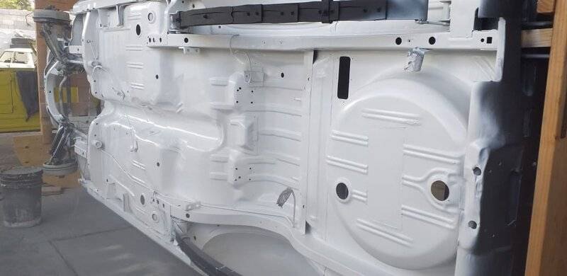 Barracuda chassis white.jpg