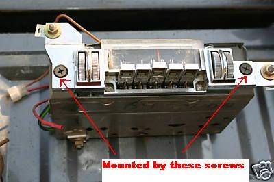 BarracudaRadio_mounting screws.JPG