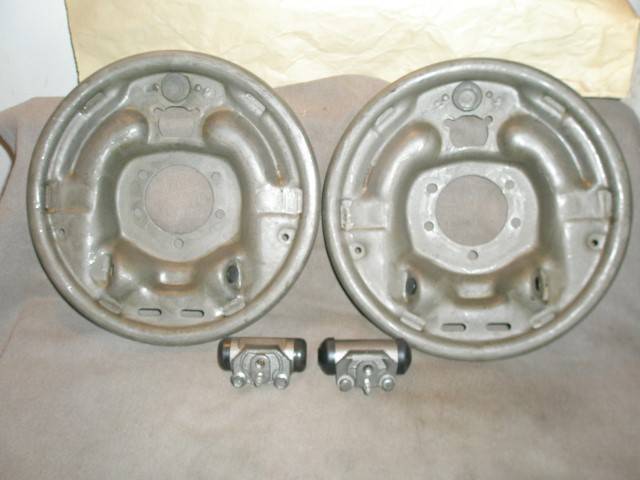 Brake Backing Plates & Parts 008 (Small).JPG