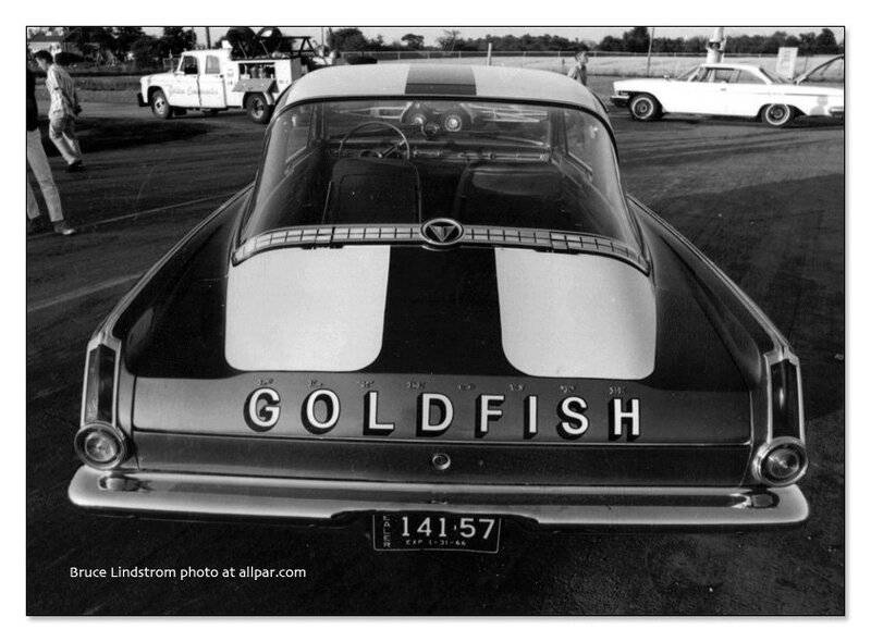 chrysler-photo-1965-rear-view-jpg.jpg