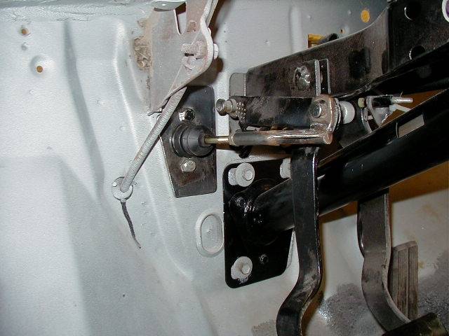clutch pedal linkage1.jpg