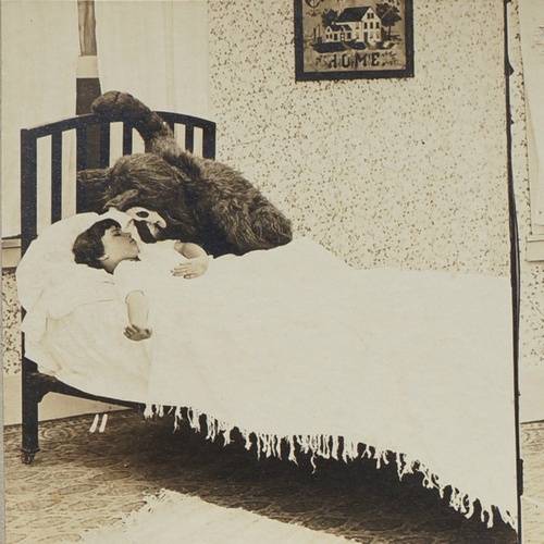 creepy-1920s-photos-of-the-boogeyman-7-jpg.jpg