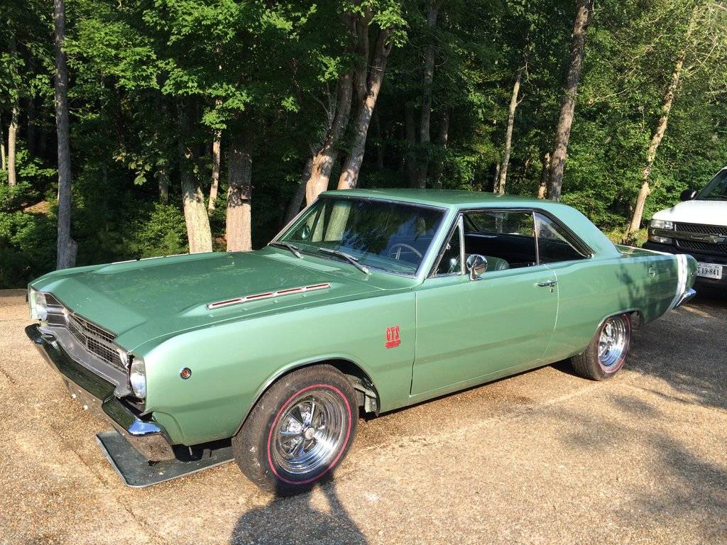 DART IN DRIVEWAY III.JPG