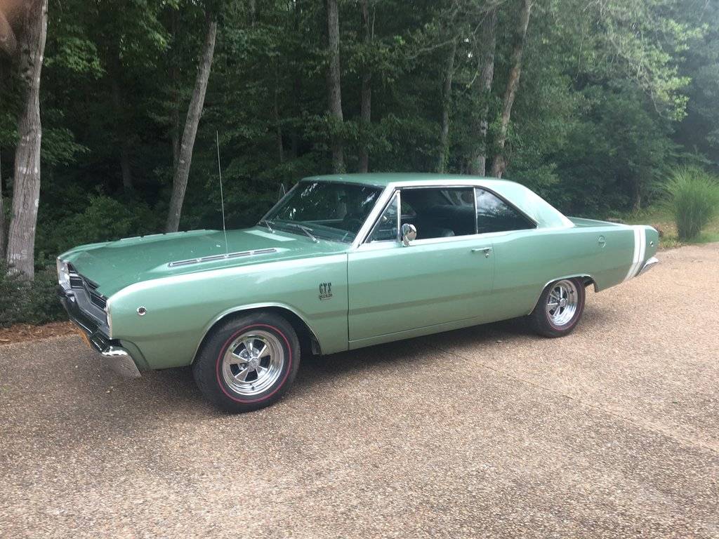 DART IN DRIVEWAY.JPG