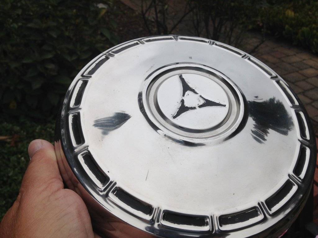 Dog Dish hubcaps (2).JPG