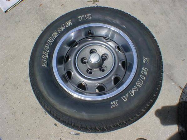 DSC00011 (Custom).JPG