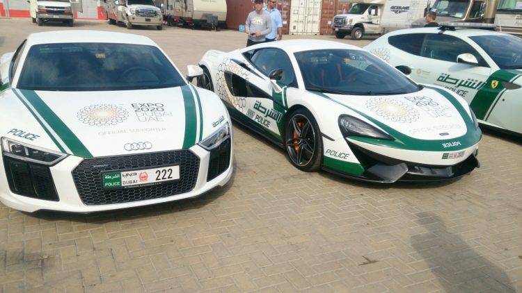 Dubai-Audi-Police Cars.jpg
