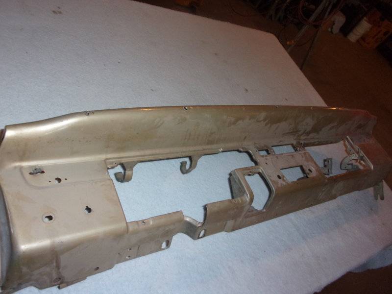 Early A GT DashV-top 005.JPG