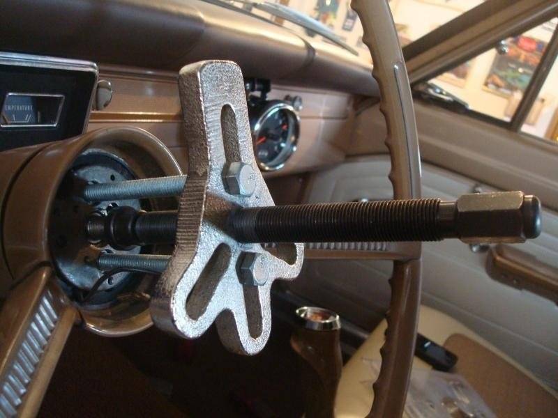 Early A Steering Wheel R&I 4-1.jpg