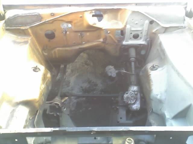 engine compartment 2.jpg