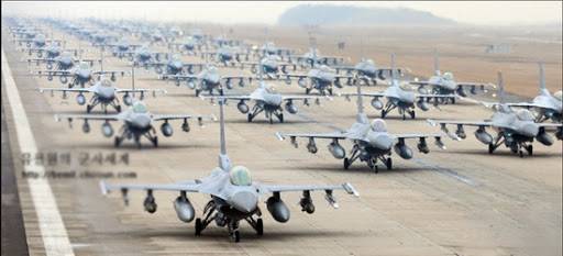 F-16's lined up.jpg
