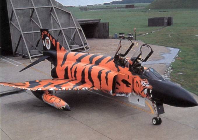 F-4 Phantom #25 (Small).jpg