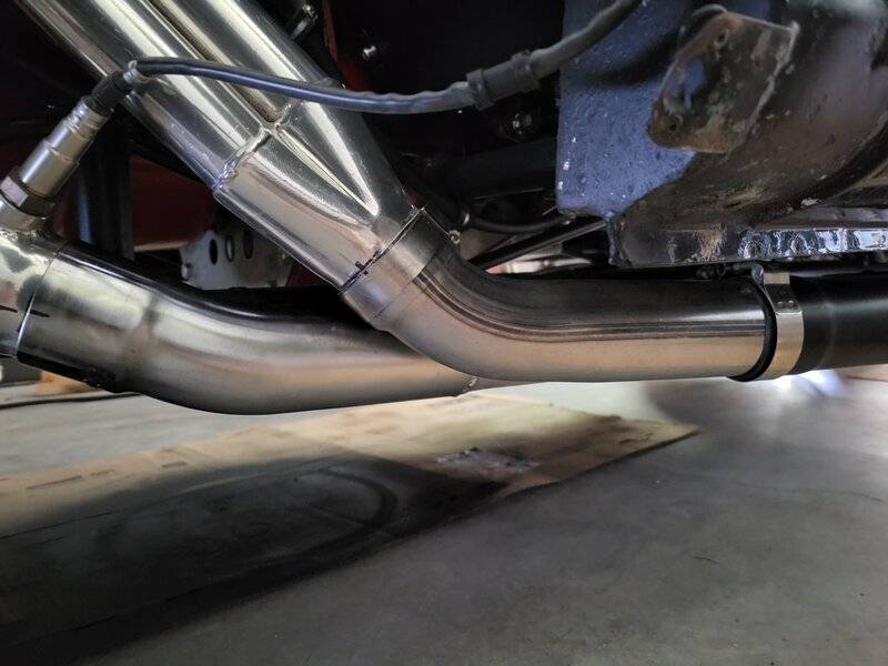 Flowmaster 2 into 1 pipes (2).jpeg