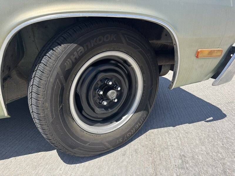 front right wheel.jpg